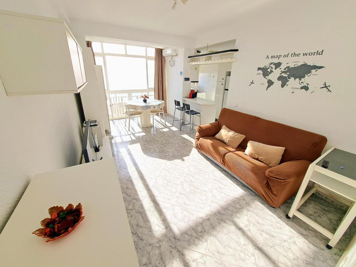 Sea Breeze Apartment Естепона Екстериор снимка