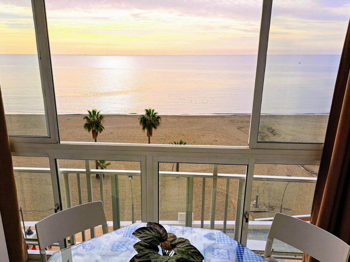 Sea Breeze Apartment Естепона Екстериор снимка