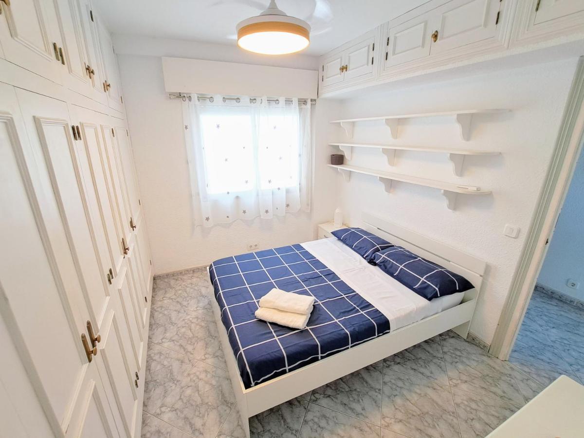 Sea Breeze Apartment Естепона Екстериор снимка